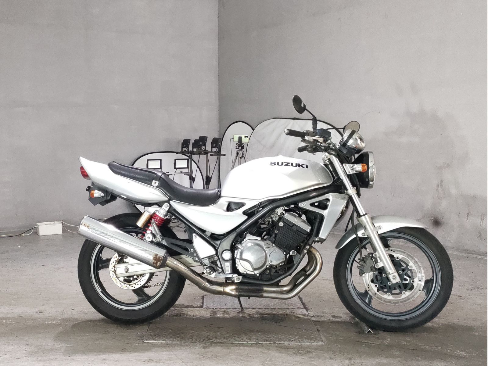 Suzuki GSX250