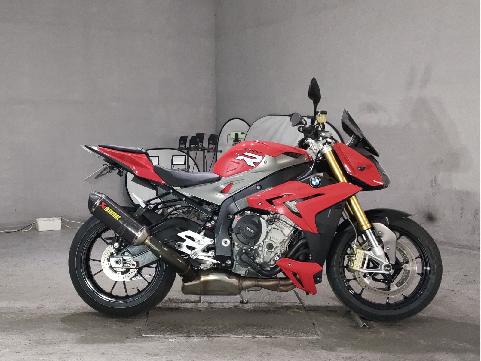BMW BMW S1000R