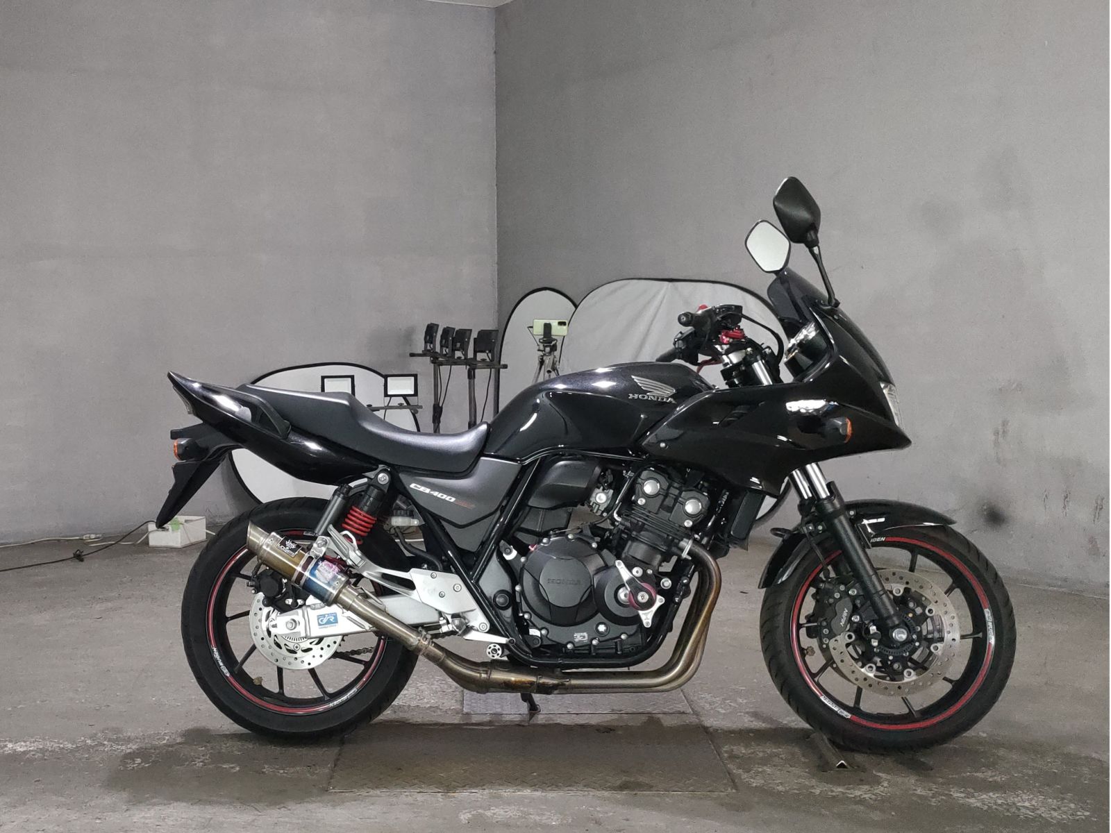 Honda CB400SFV-4 BOLDOR