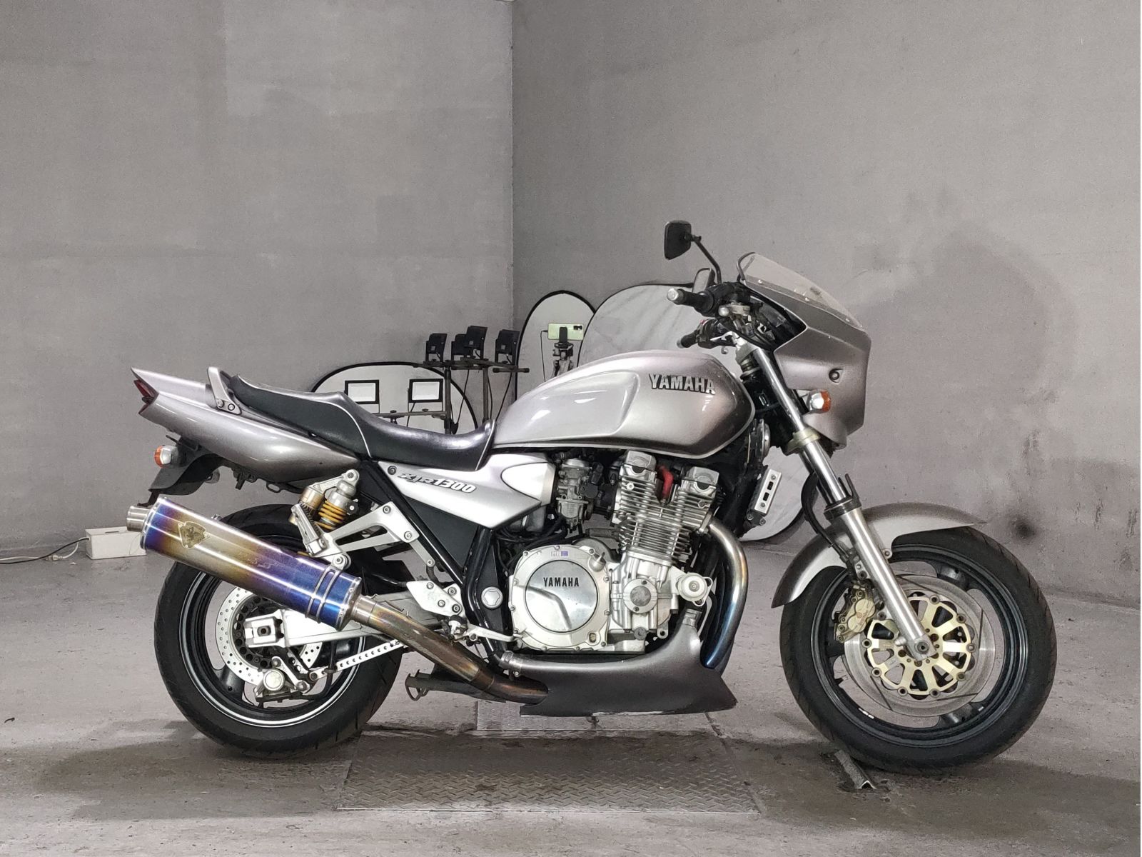 Yamaha XJR1300
