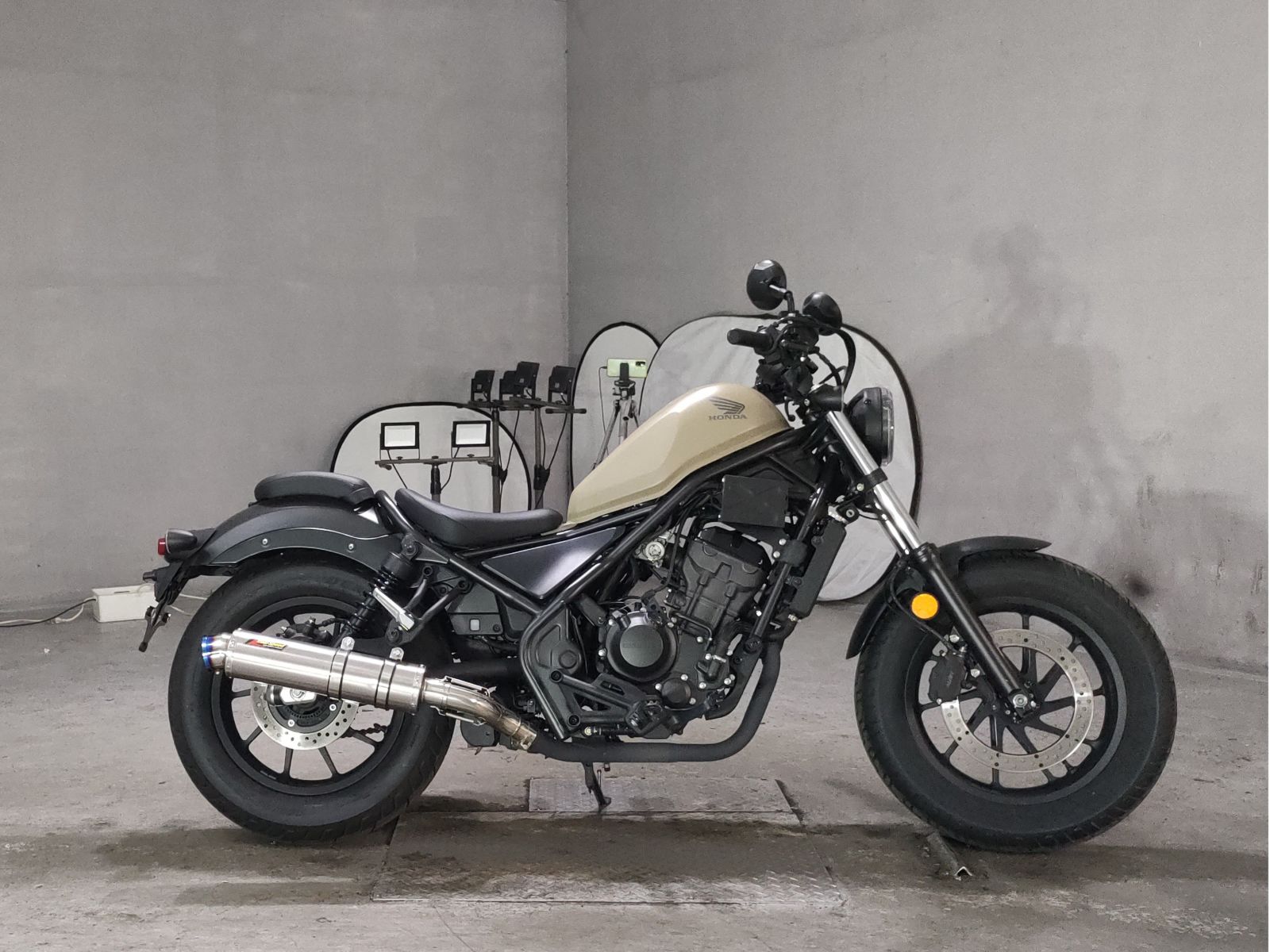 Honda REBEL