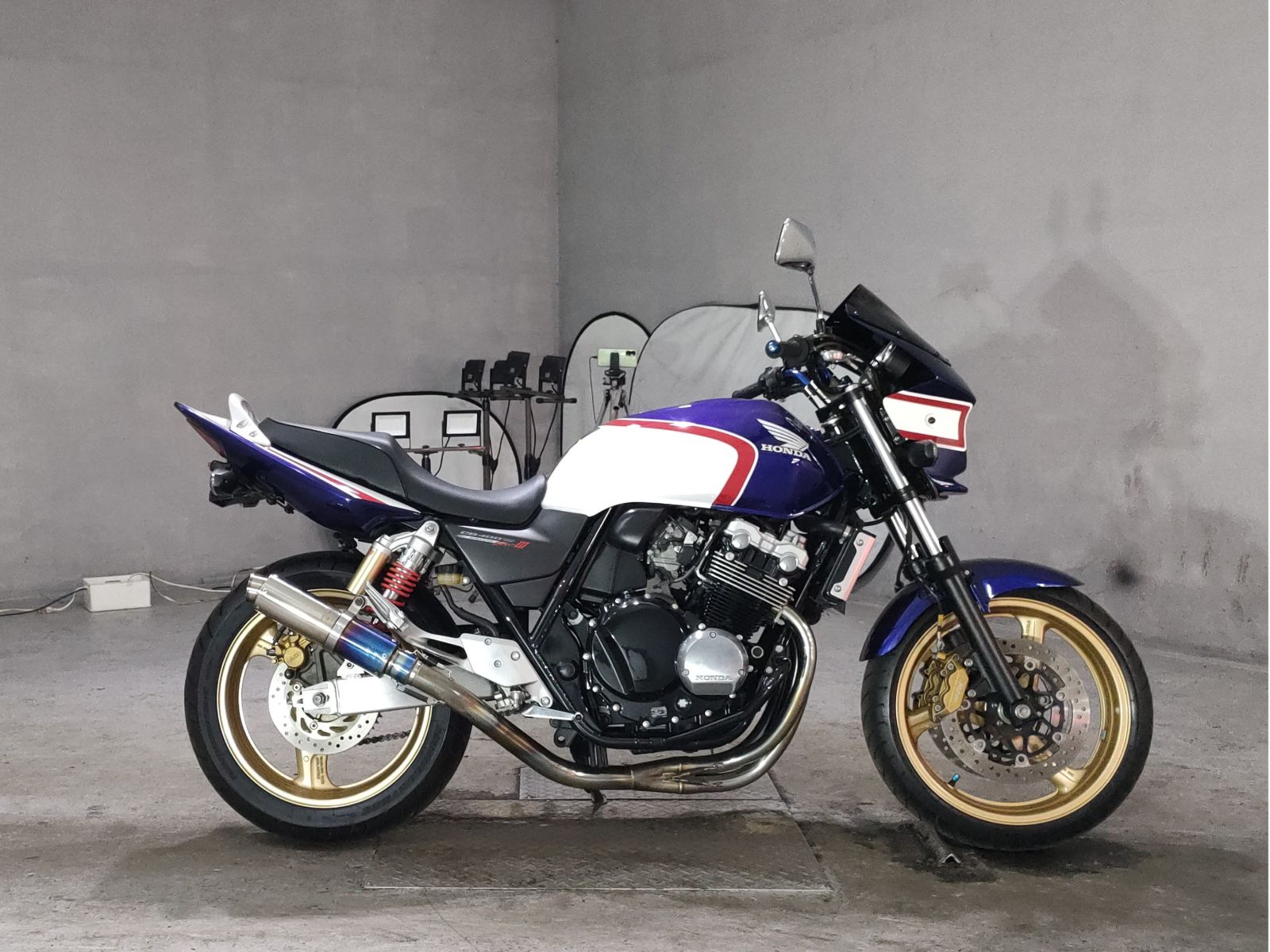 Honda CB400SFV-3