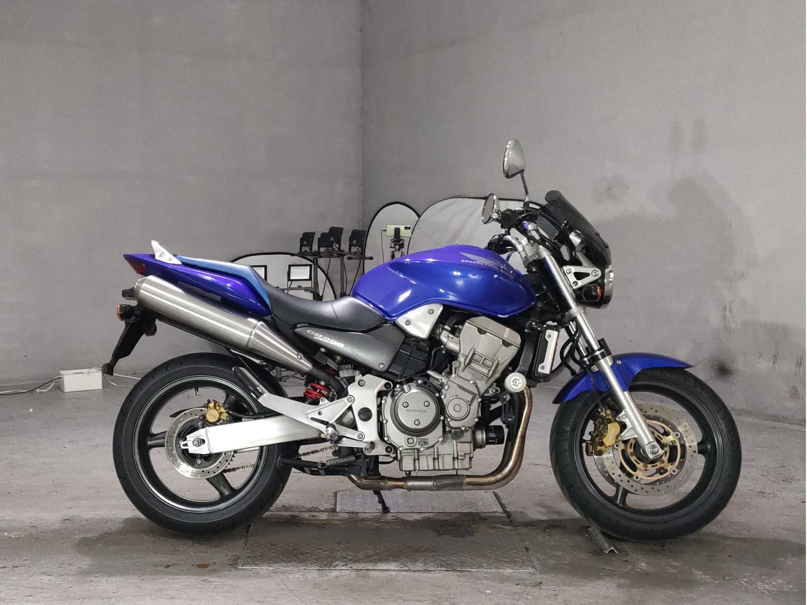 Honda HORNET900