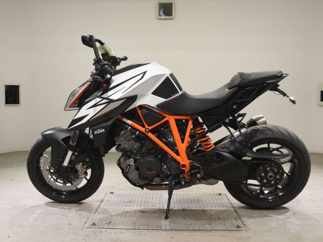 KTM KTM 1290 SUPER DUKE R