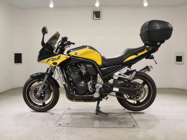Yamaha FZS1000 FEATHER