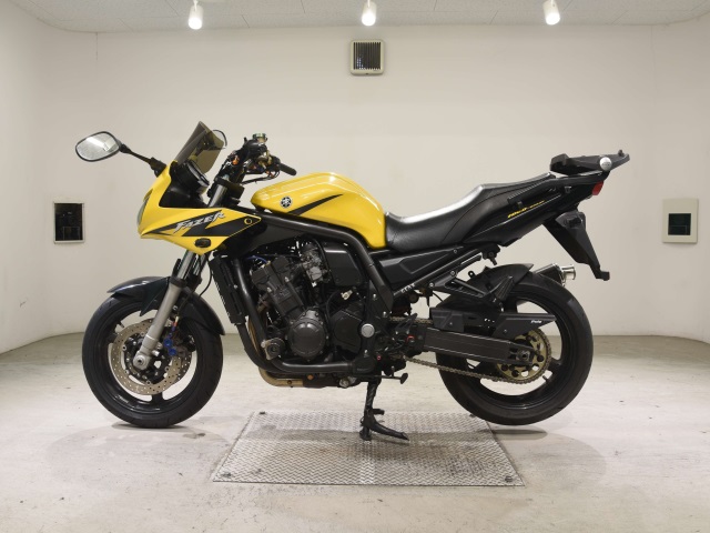 Yamaha FZS1000 FEATHER