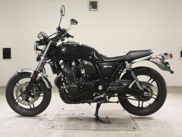 Honda CB1100A