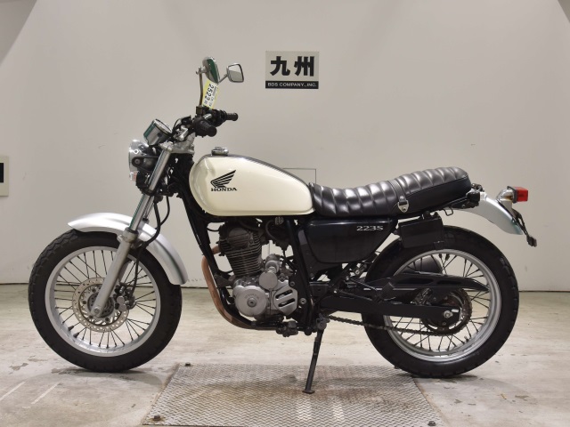 Honda CB223S