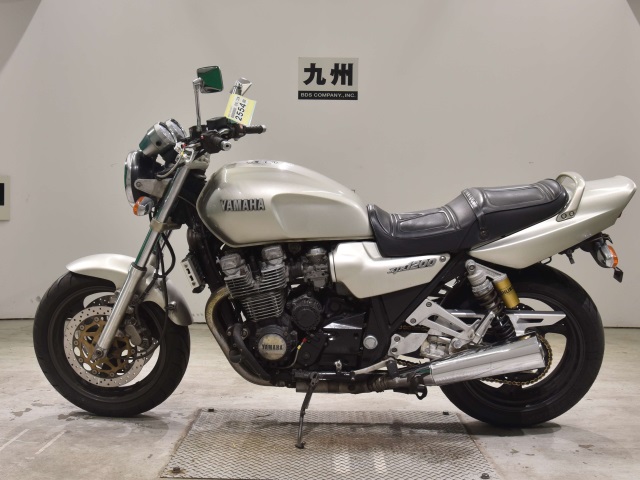Yamaha XJR1200