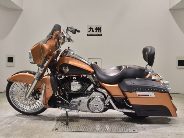 Harley-Davidson HARLEY FLHX1580
