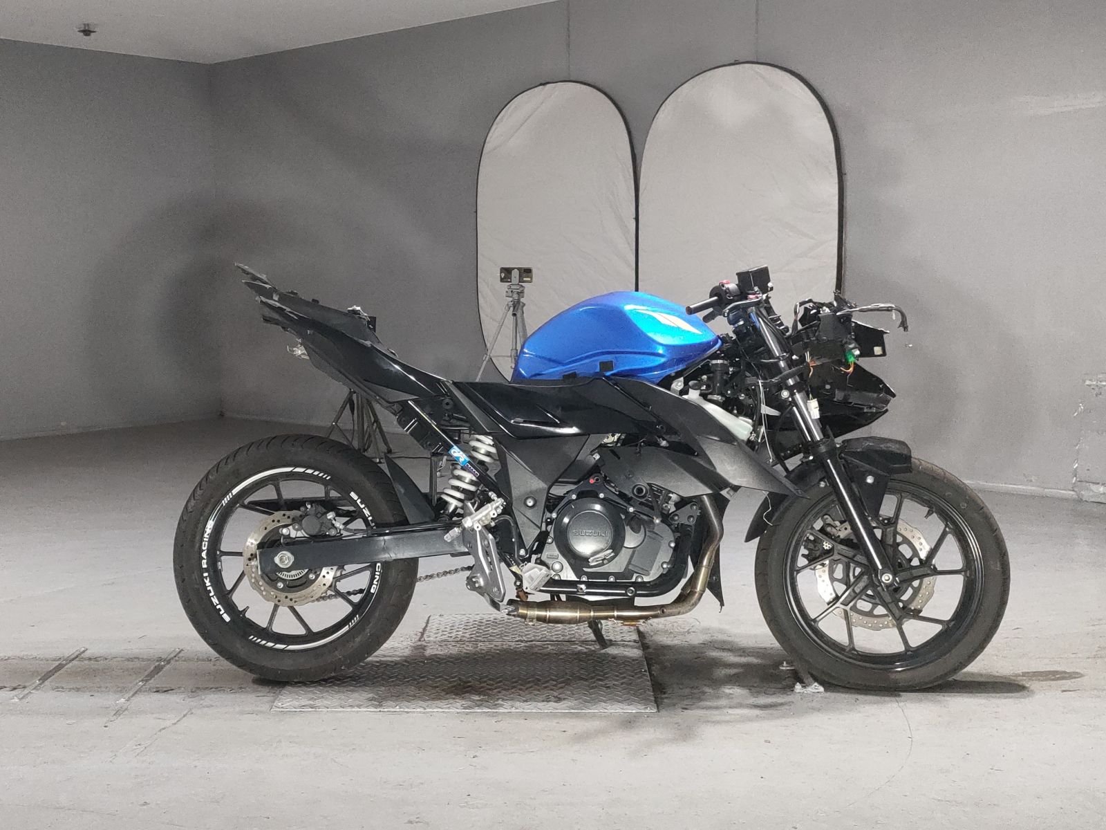 Suzuki GSX250R