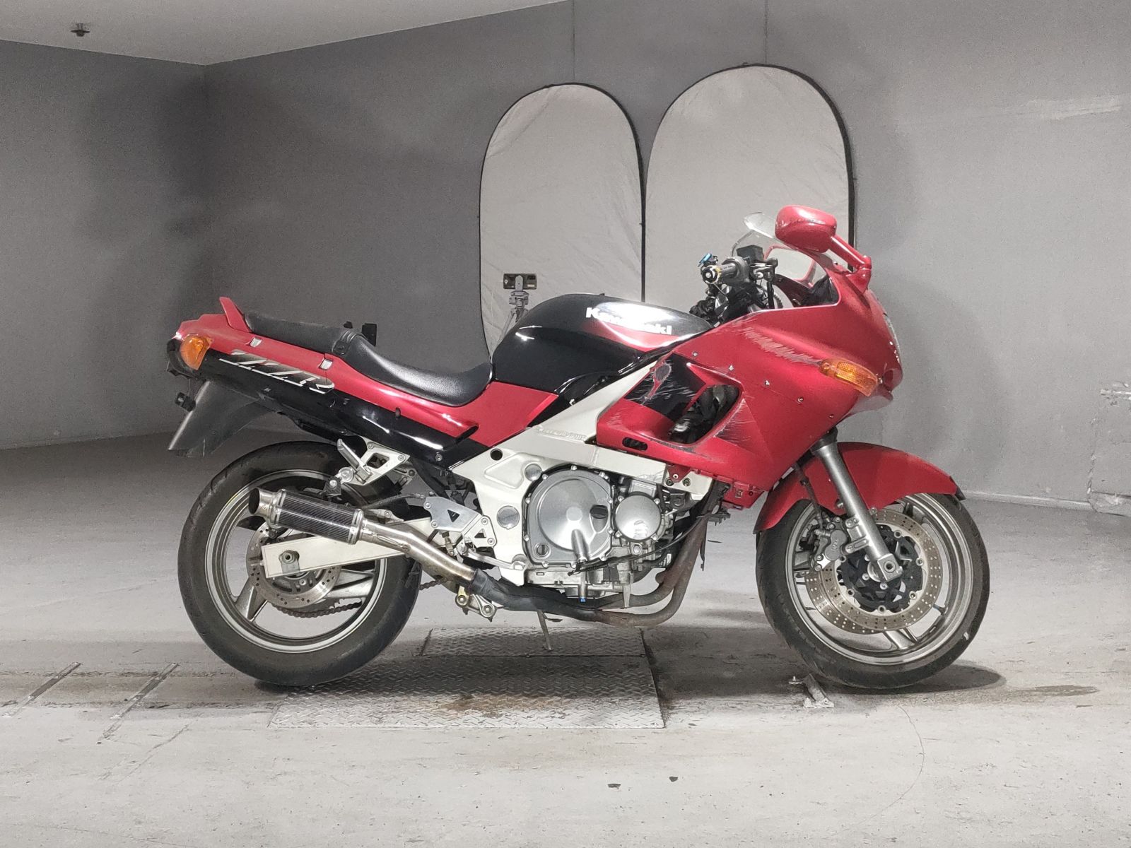 Kawasaki ZZR400