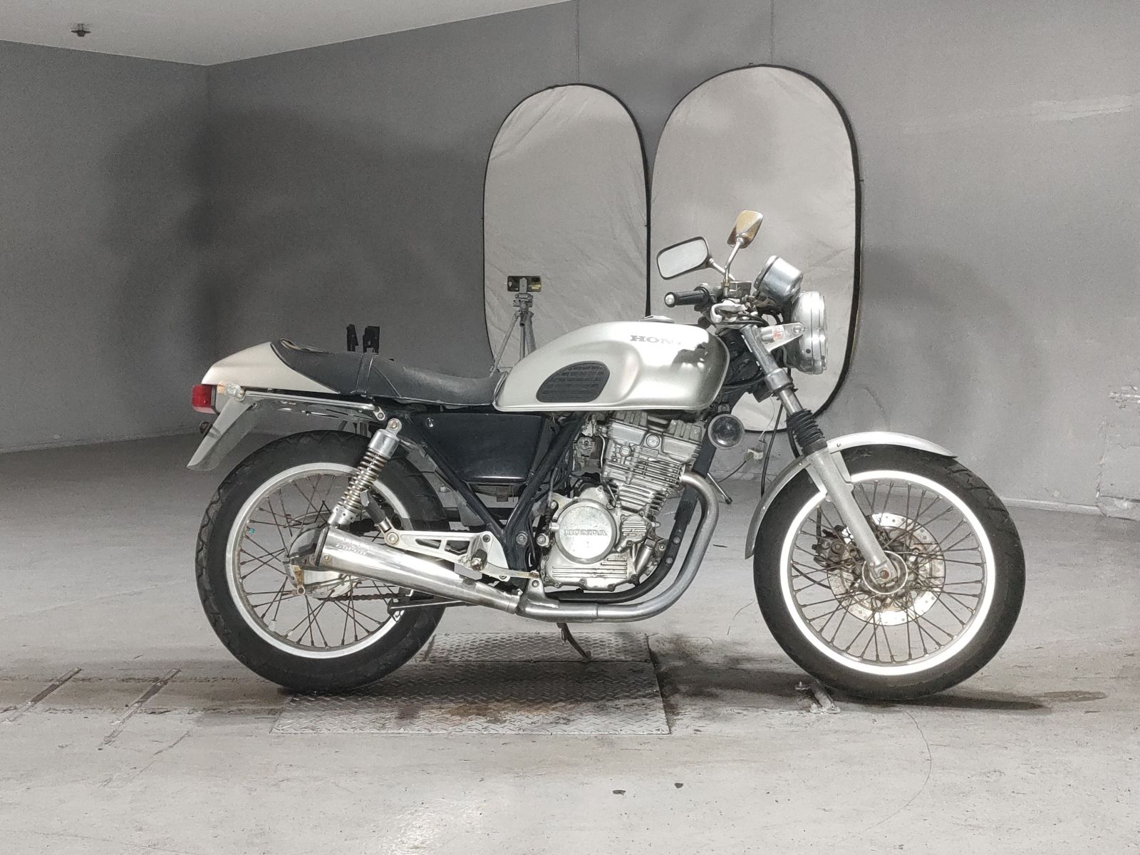 Honda GB250 CLUBMAN 1