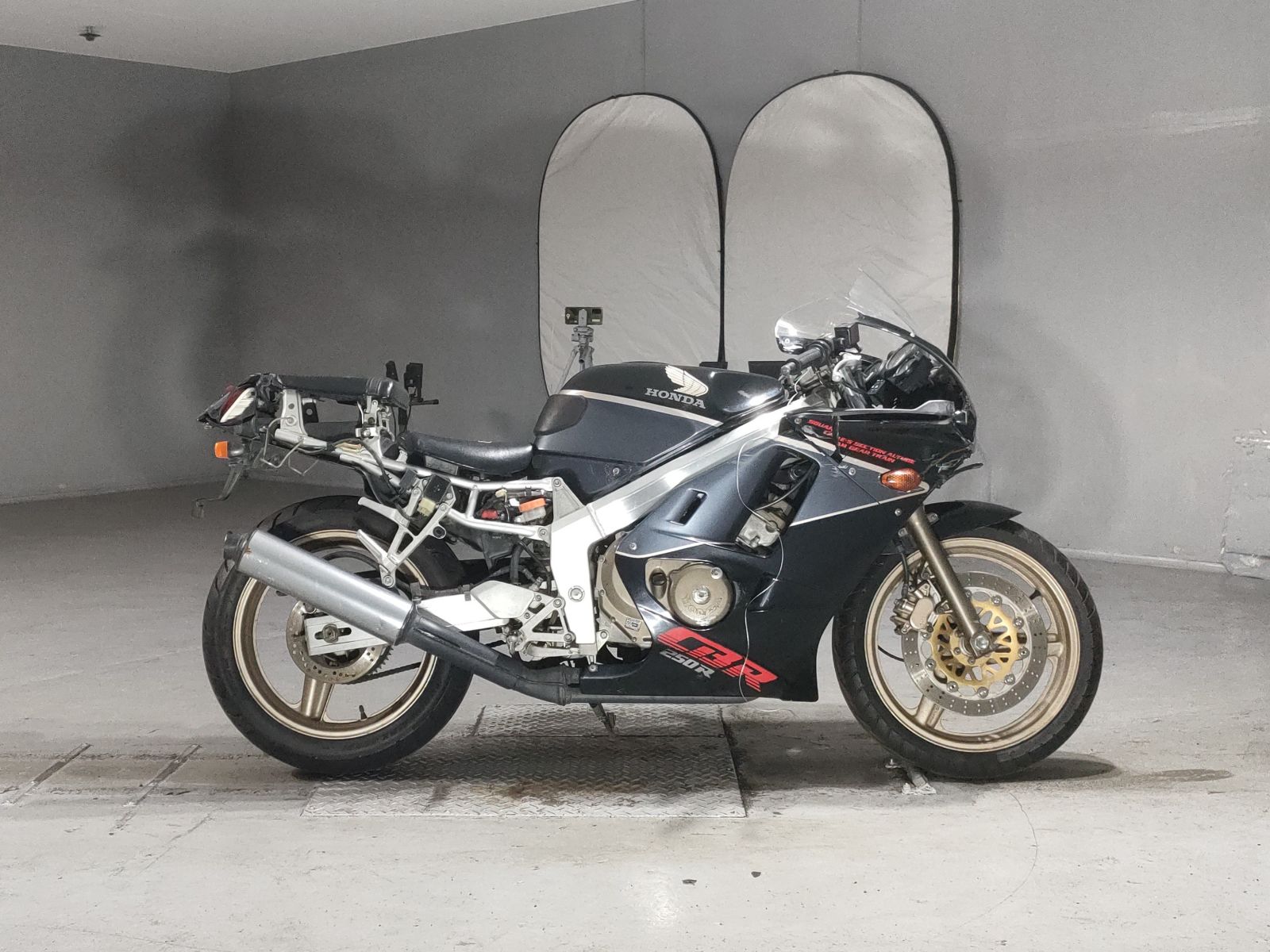 Honda CBR250R