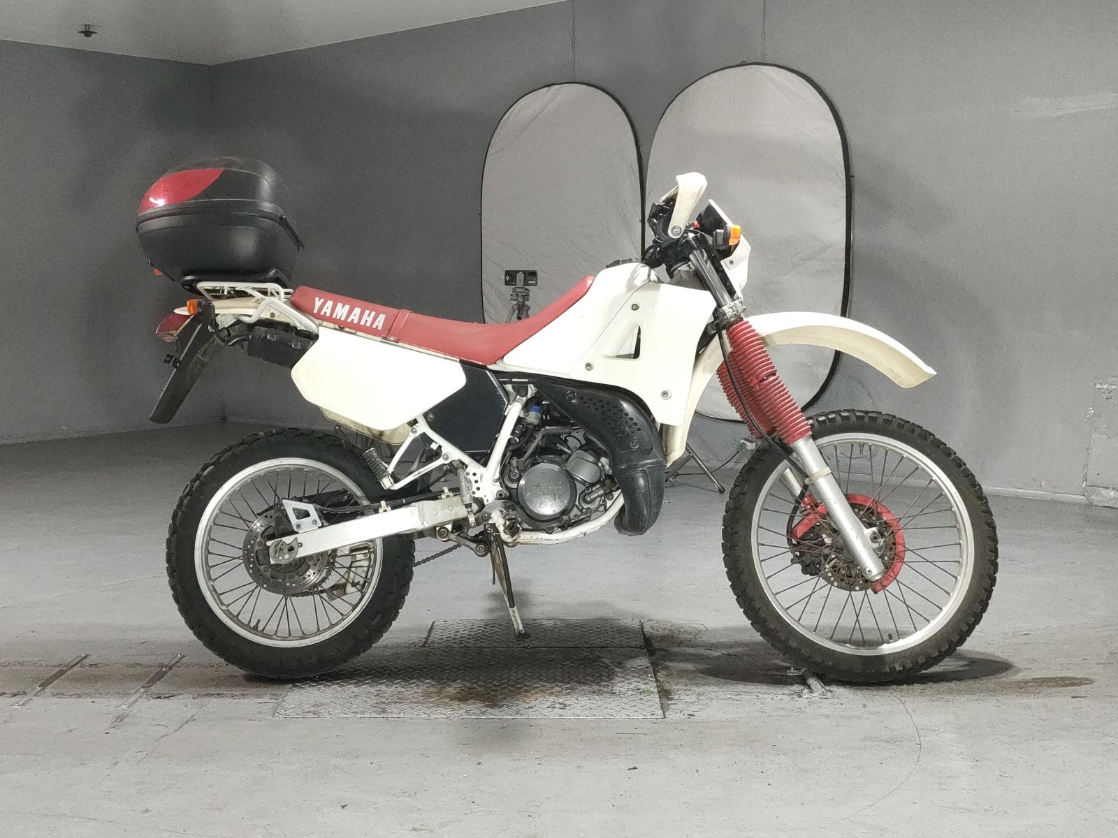 Yamaha DT200R