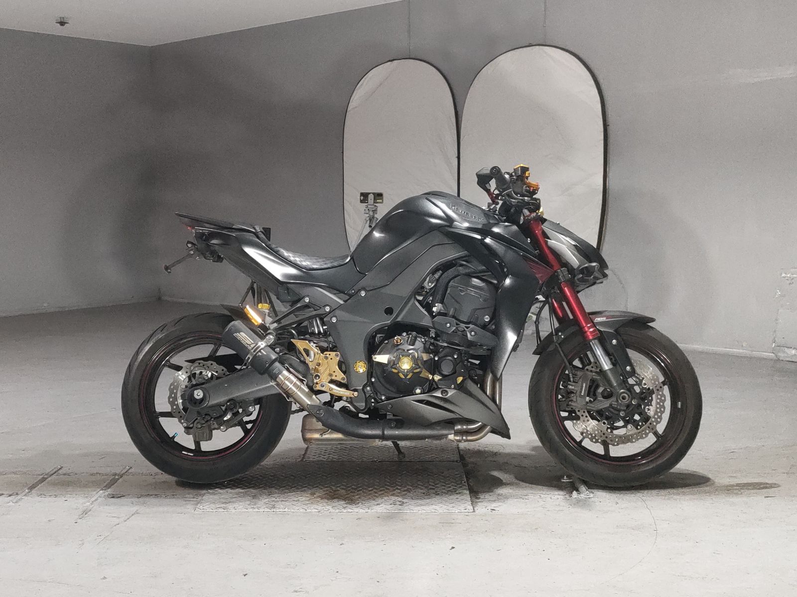 Kawasaki Z1000