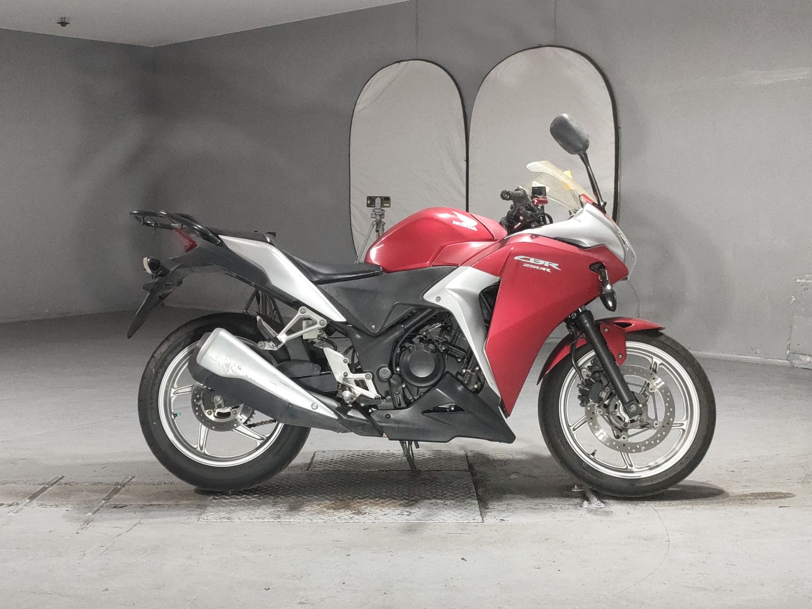Honda CBR250R