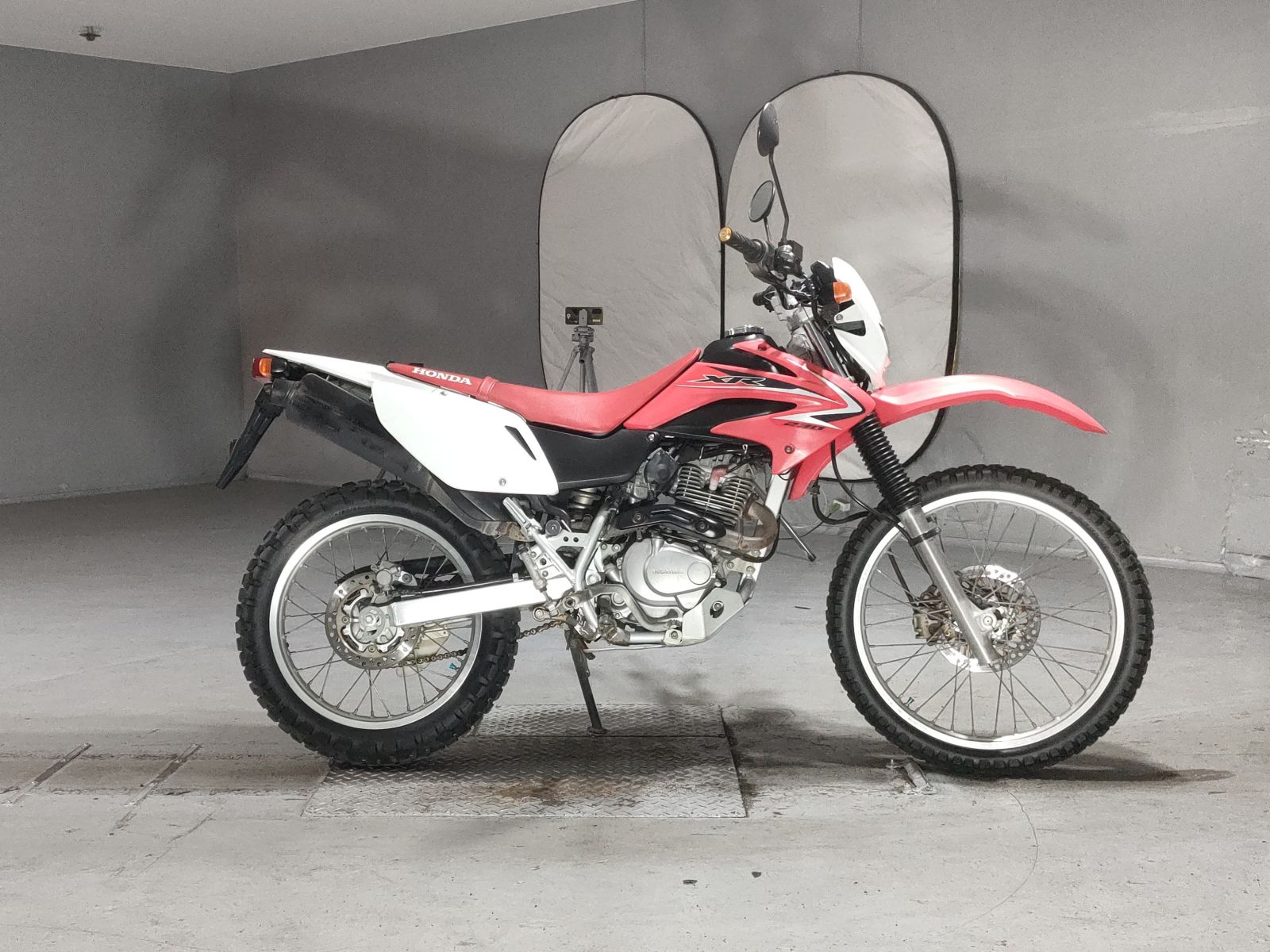 Honda XR230