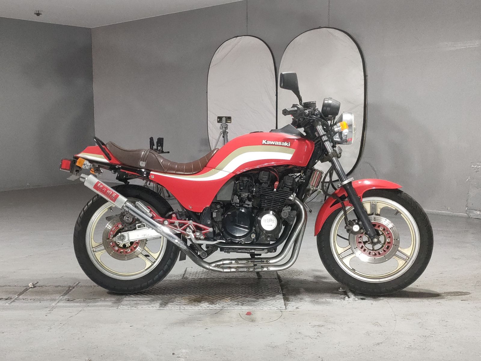 Kawasaki GPZ400F