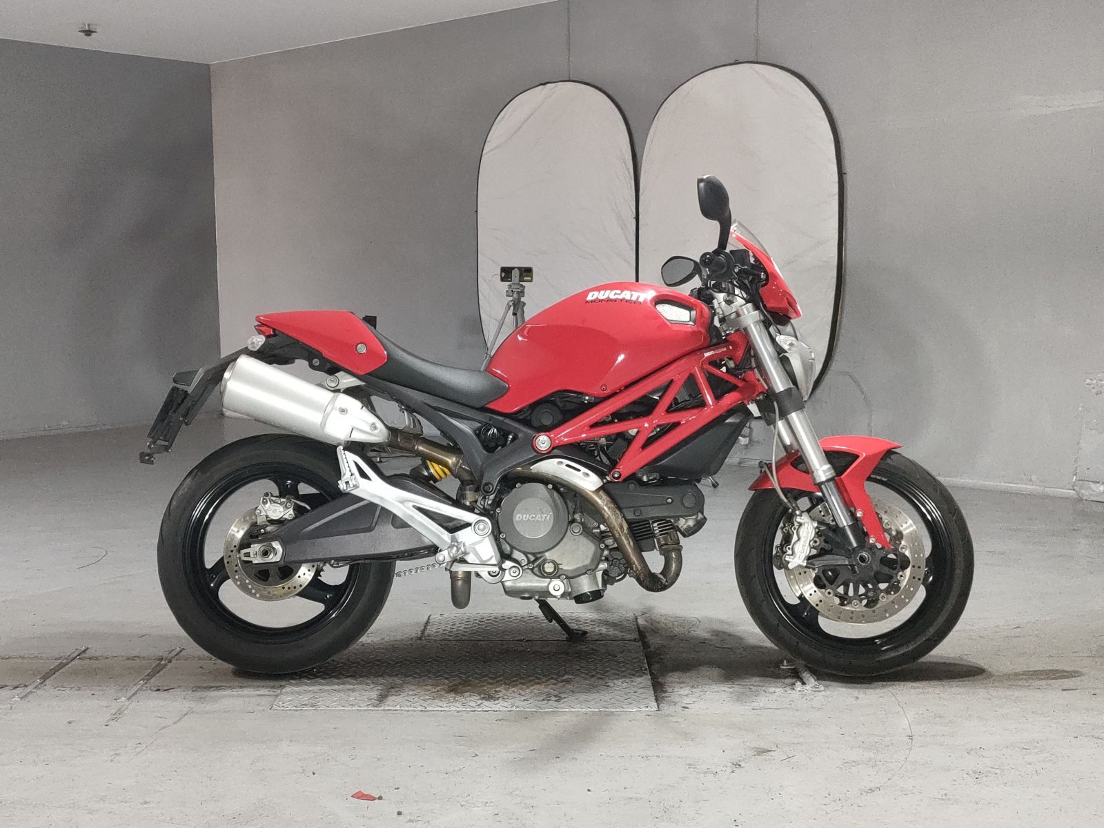 OTHER DUCATI MONSTAR 696