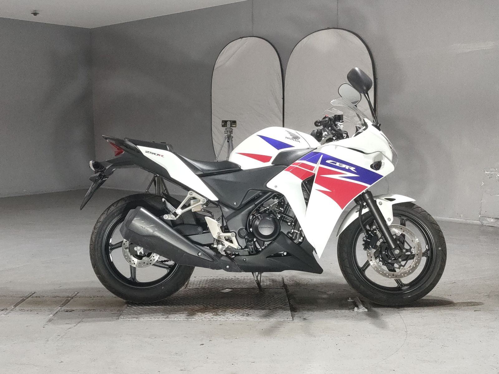 Honda CBR250R