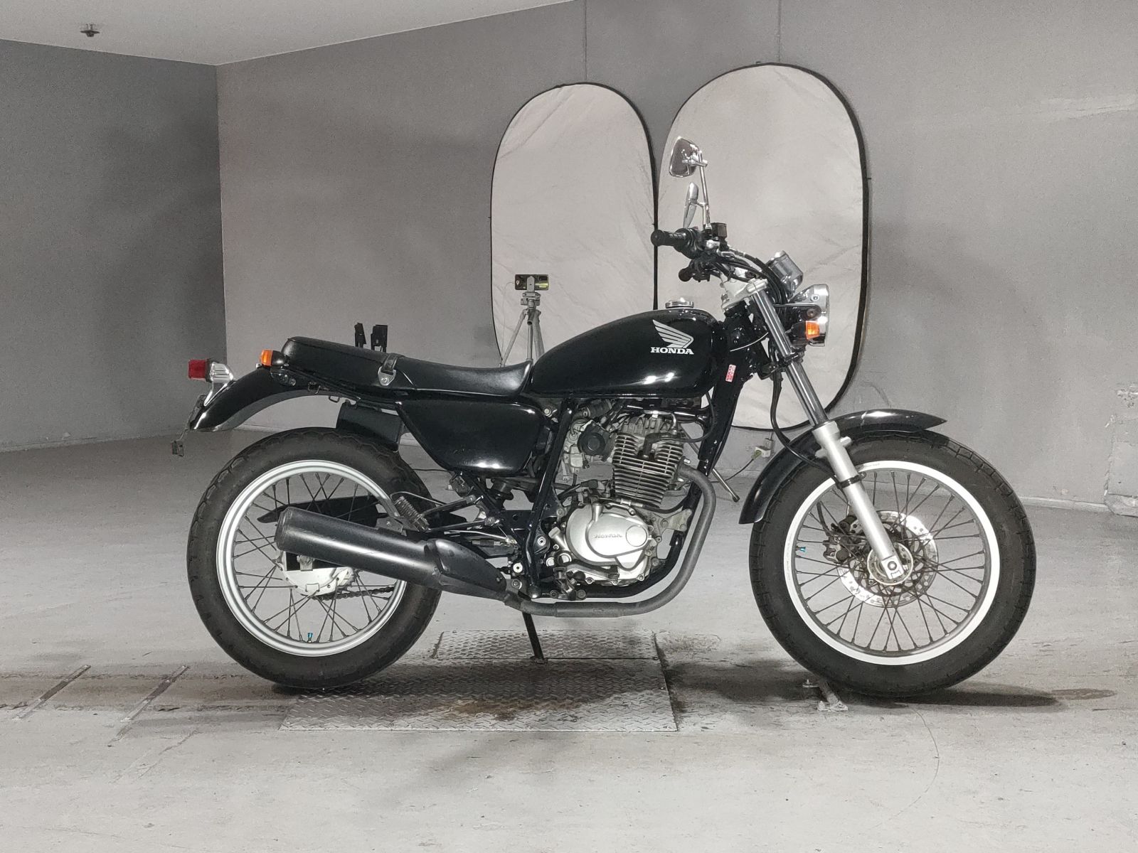 Honda CB223S