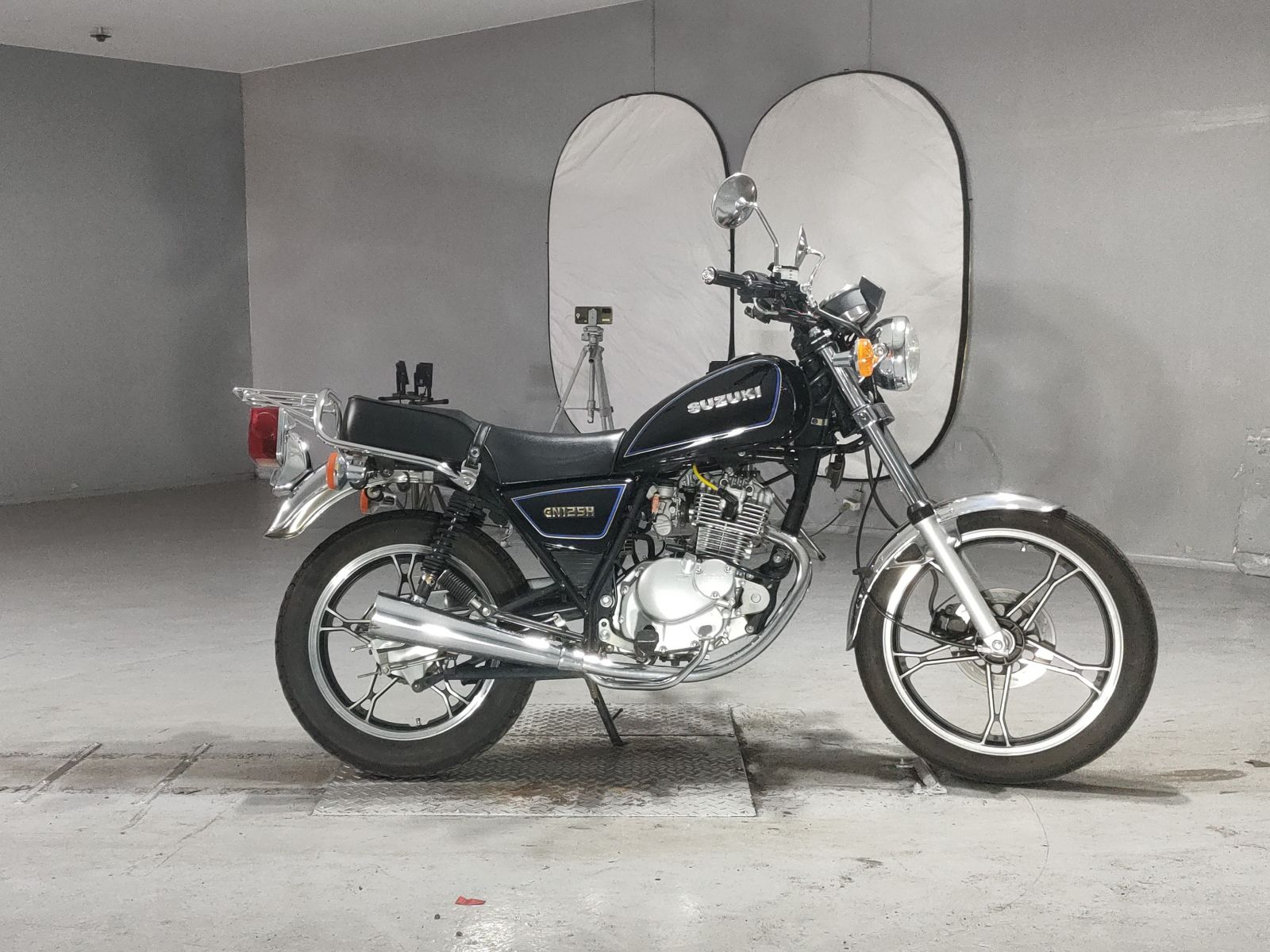 Suzuki GN125H