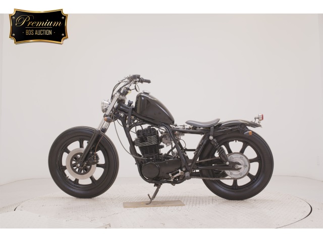Yamaha SR400-2