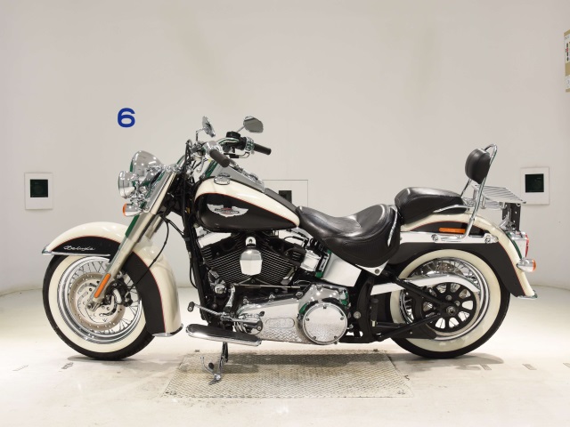 Harley-Davidson HARLEY FLSTN1580