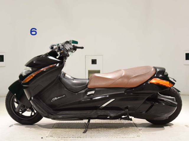 Suzuki GEMMA250