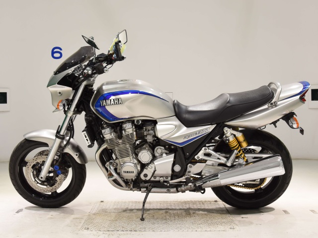 Yamaha XJR1300