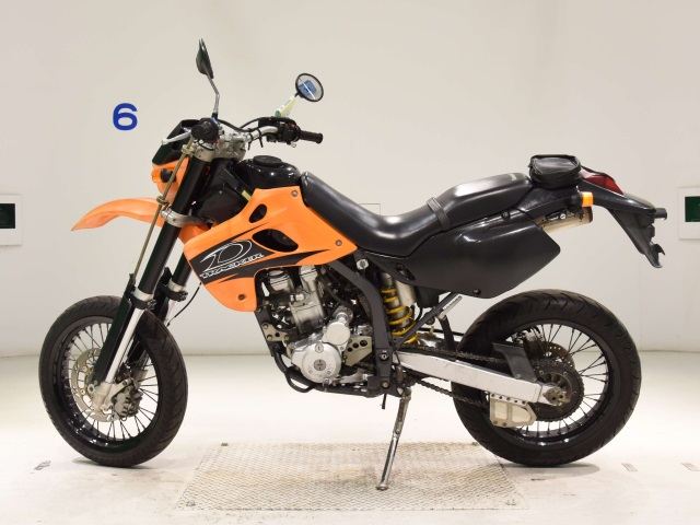 Kawasaki D-TRACKER