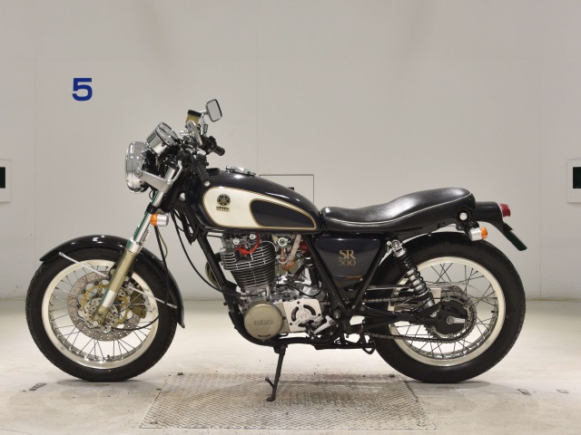 Yamaha SR500-2