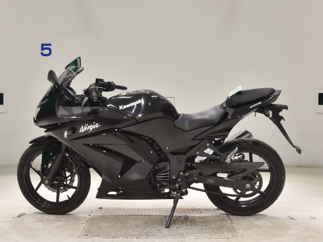 Kawasaki NINJA250R