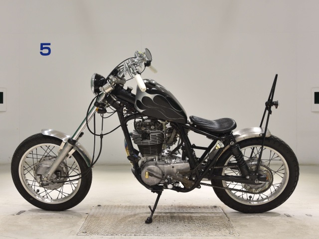 Yamaha SR400-2