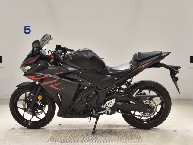 Yamaha YZF-R25A