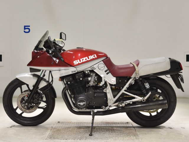 Suzuki GSX1100S KATANA