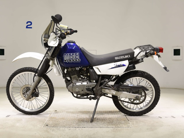 Suzuki DJEBEL200