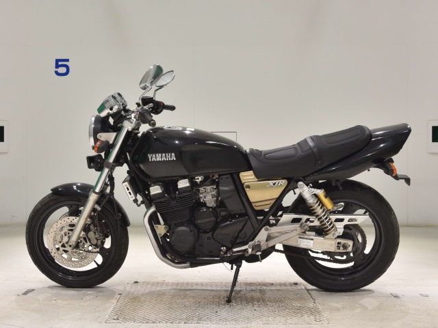 Yamaha XJR400