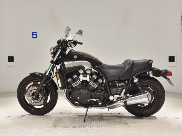 Yamaha V-MAX