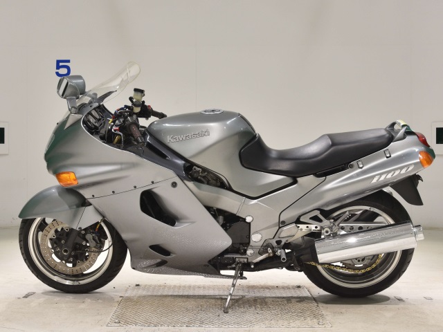 Kawasaki ZZR1100