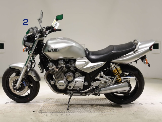 Yamaha XJR1300