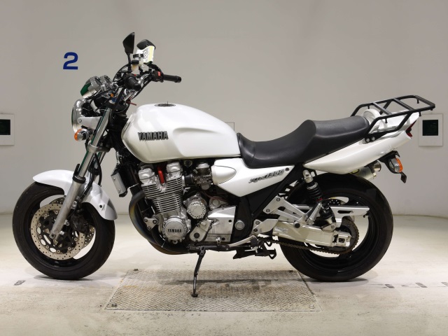 Yamaha XJR1300