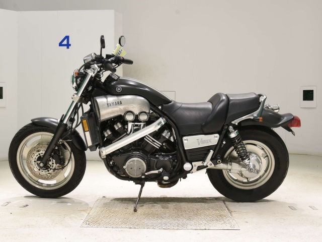 Yamaha V-MAX