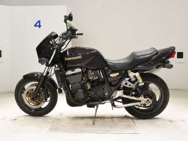 Kawasaki ZRX1100