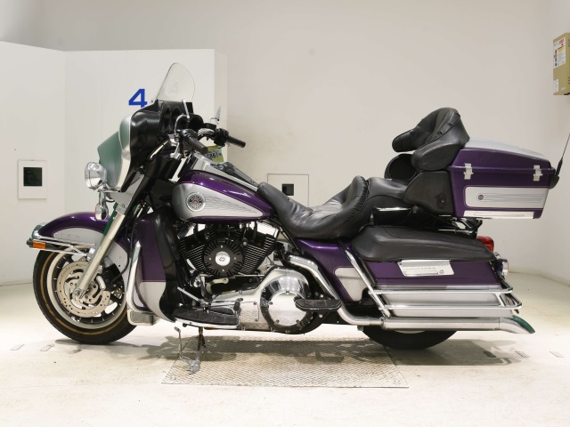 Harley-Davidson HARLEY FLHTCU1450