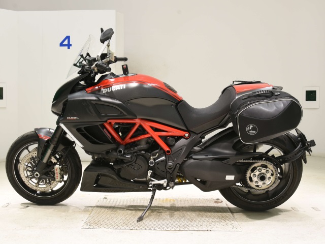 Ducati DUCATI DIAVEL CARBON