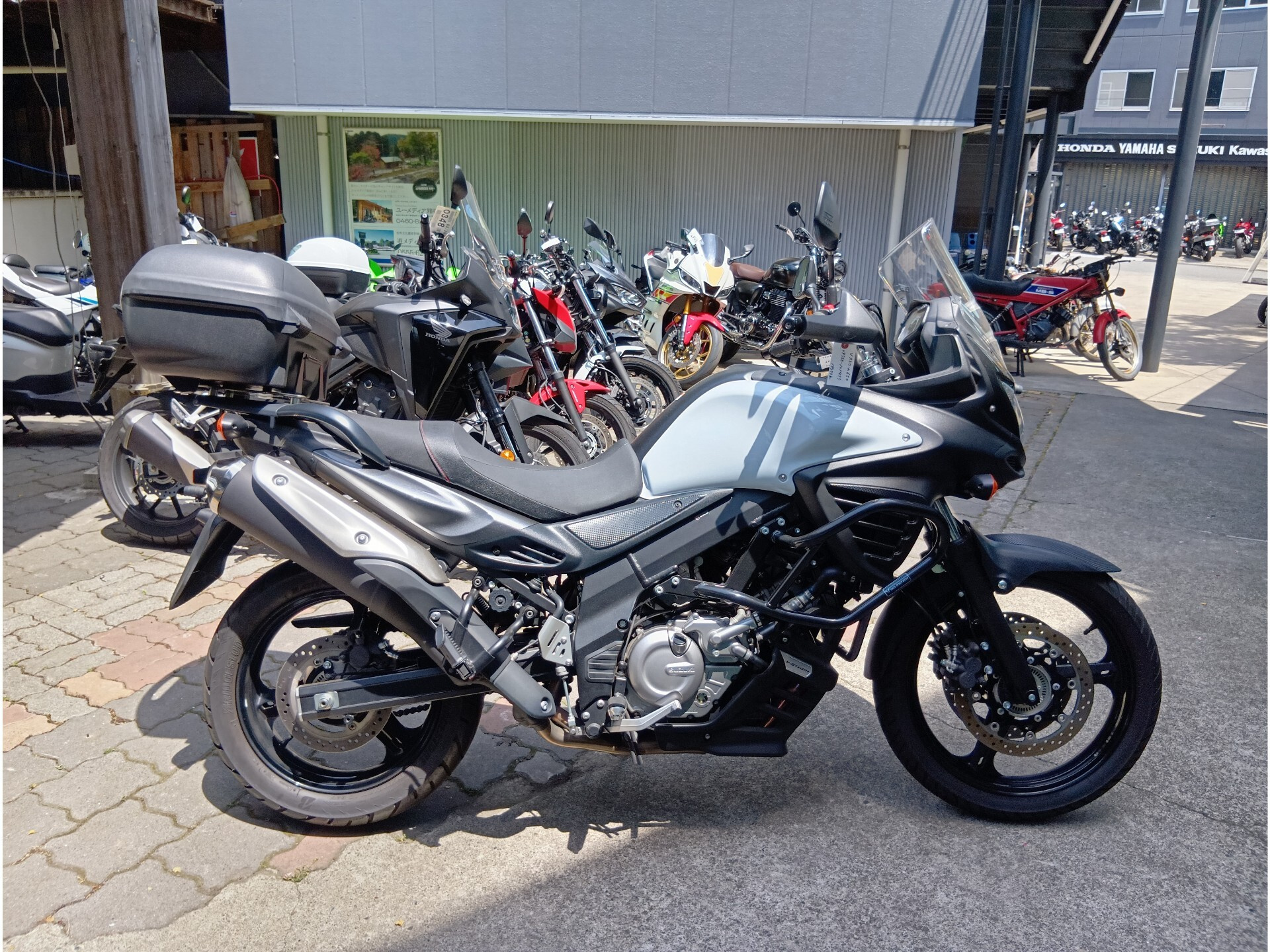 Suzuki V-STROM 650 ABS