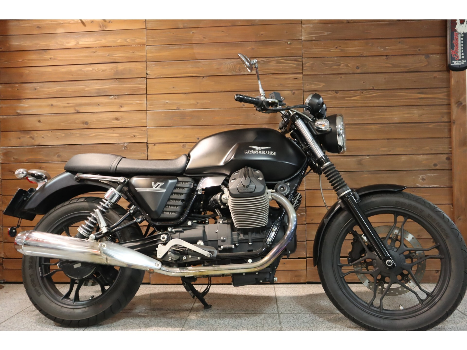 MOTO GUZZI MOTO GUZZI V7 STONE