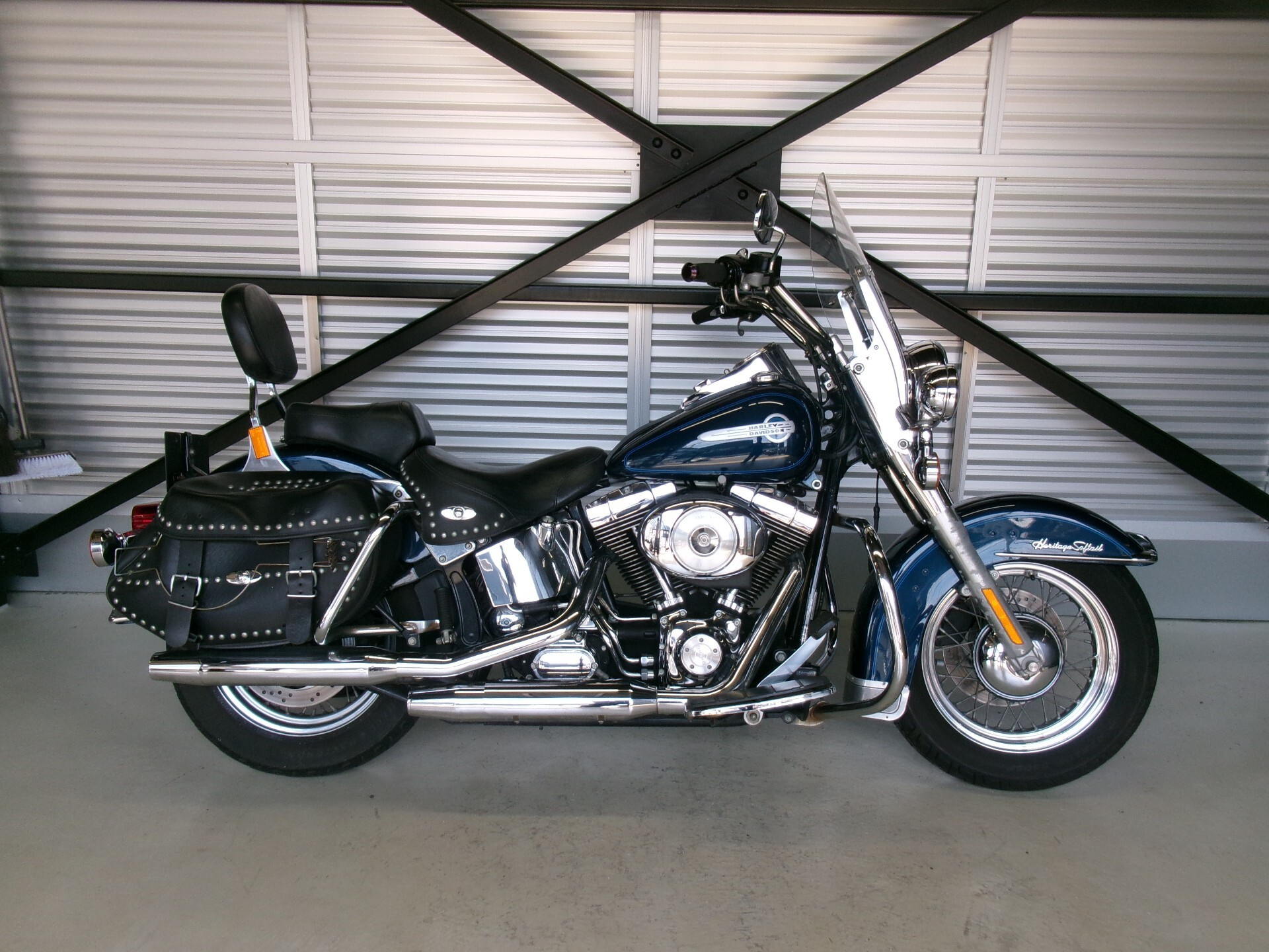 Harley-Davidson HARLEY FLSTC